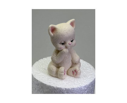 White chocolate figurine 
