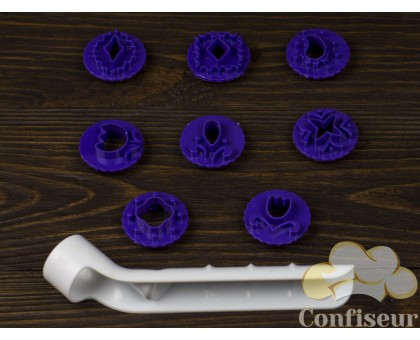 A set of shaped cutters stamps