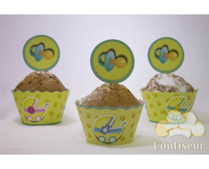 Wrappers for cupcakes at the time (12 pieces)